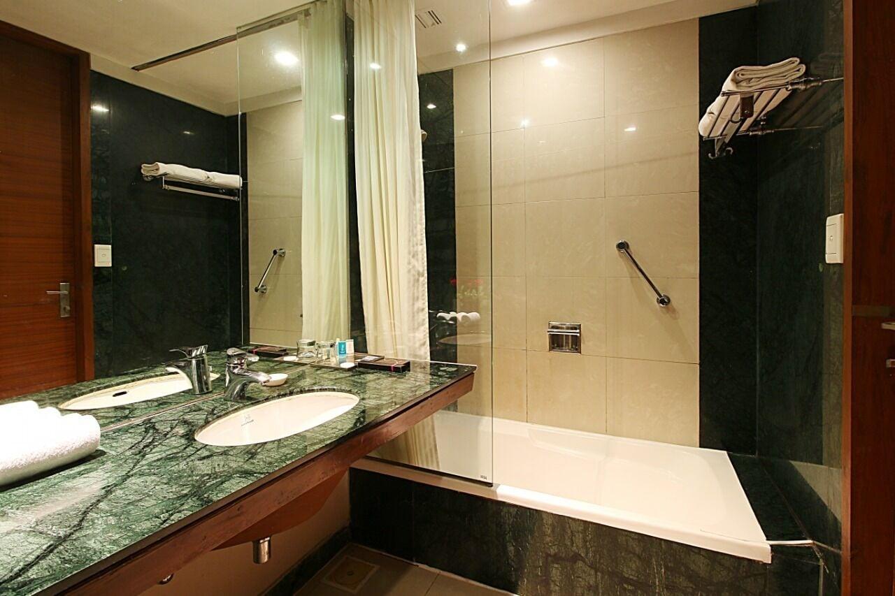 Hotel Studio Estique Pune Esterno foto