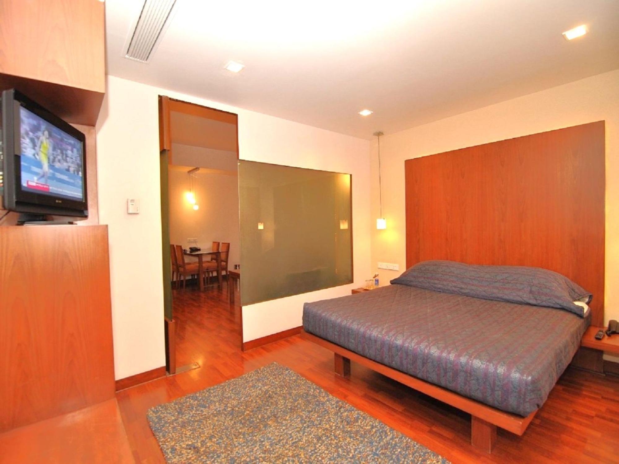 Hotel Studio Estique Pune Esterno foto