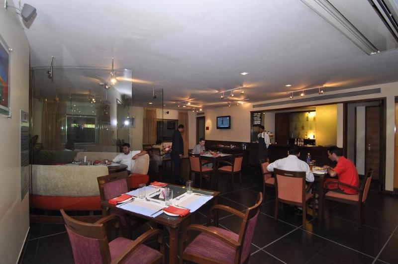 Hotel Studio Estique Pune Esterno foto